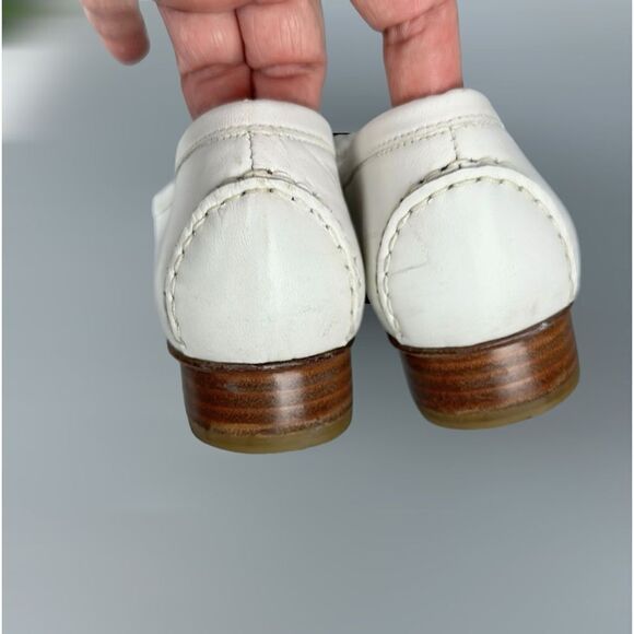 Stuart Weitzman Tassel Loafers White Leather Gold Studded US 10 - Picture 8 of 12